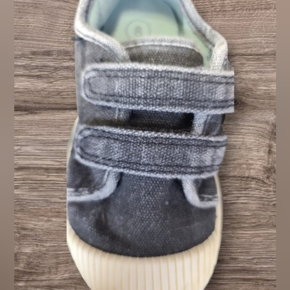 Boys Velcro Closure Tennis Shoes Sz 8T - Picture 4 of 7